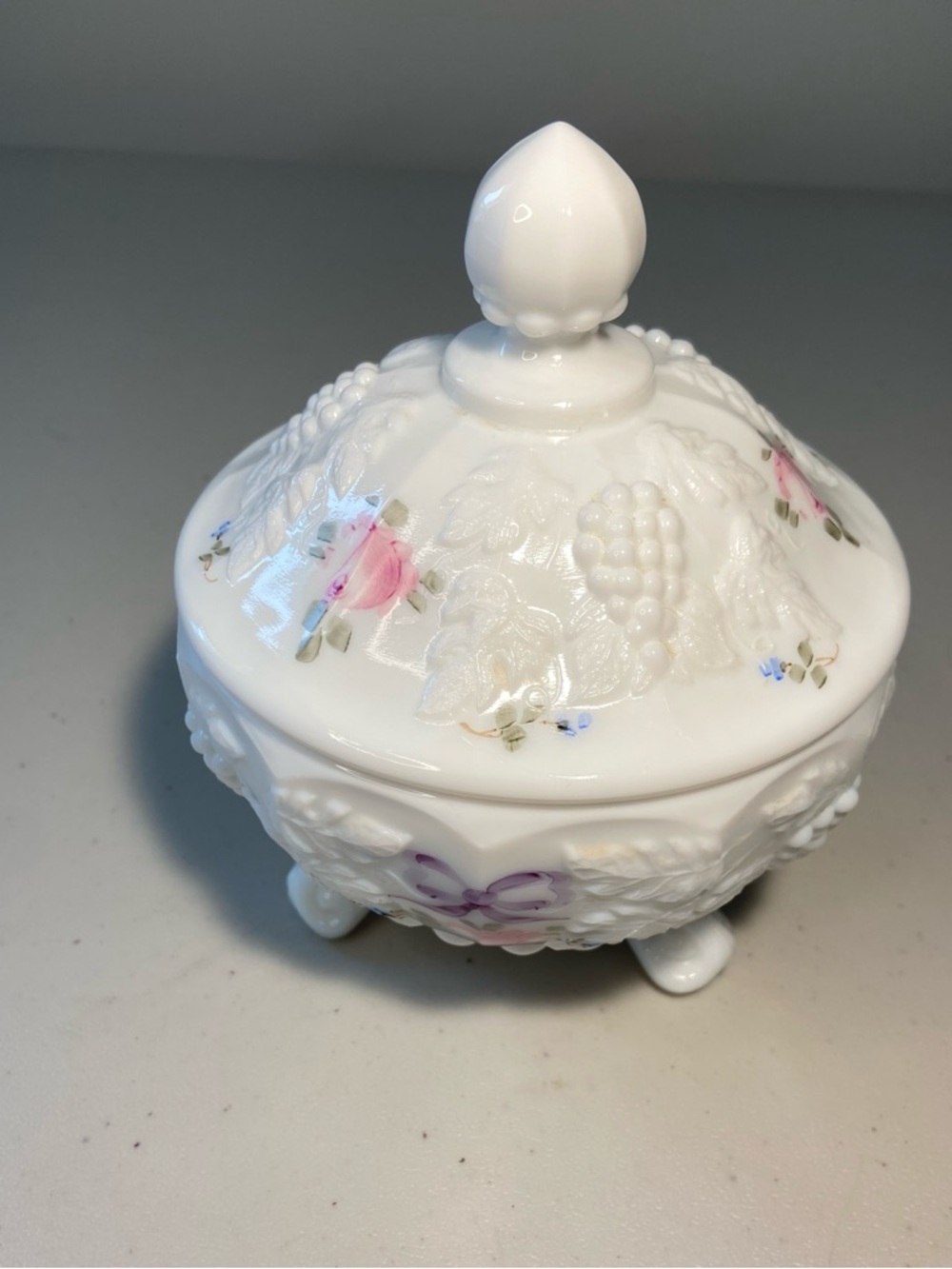 VTG Westmoreland Glass Covered Trinket Dish with Pink Rose and Purple Bow - Picture 13 of 14